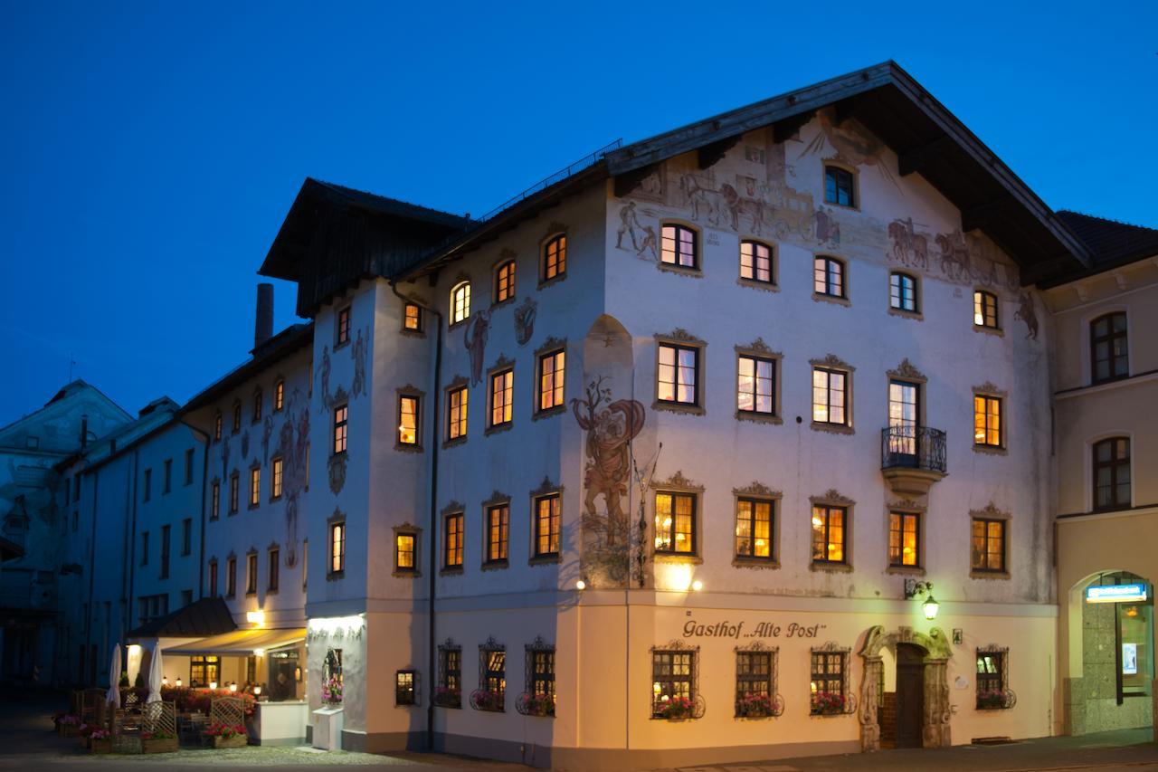 Hotel Gasthof Alte Post Holzkirchen Holzkirchen  Exteriör bild